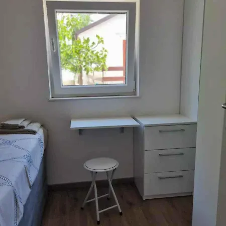 Vakantiehuis With A - C In 54777 Jadranovo